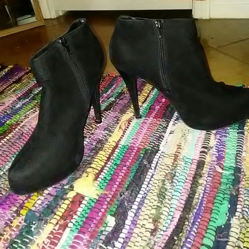 Black heels